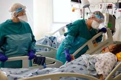 Близько 20 відсотків пацієнтів з коронавірусом повідомляють про довгострокові наслідки захворювання