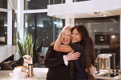 Певица Руслана растрогала фанатов фото с мамой