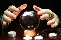 Пенсіонерка віддала 64 тисячі гривень