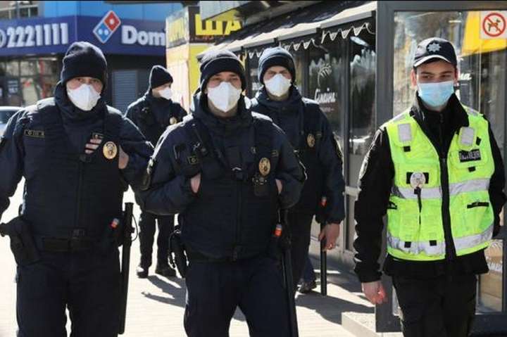 Локдаун на Тернопільщині: поліція за день виявила майже сотню порушень