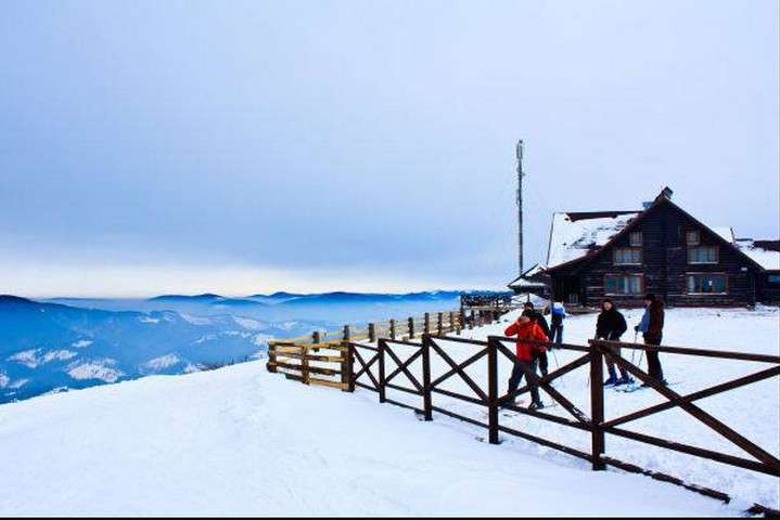 На гірськолижному курорті у Славському травмувалися четверо лижників