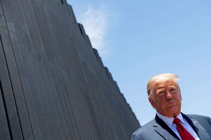 Завершення будівництва стіни: Трамп зібрався на кордон Мексикою