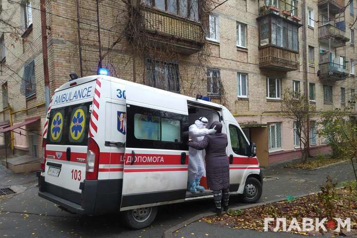 У Києві за добу виявлено 371 хворого на коронавірус