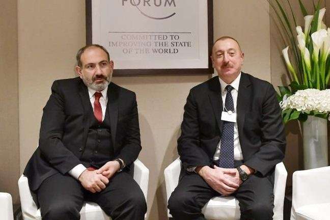 Лідери Вірменії та Азербайджану прибули до Москви на зустріч з Путіним