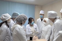 Вчені знайшли спосіб вдвічі скоротити поширення коронавірусу