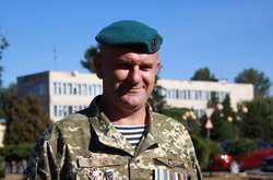 Анатолій Ганненко Маяк – морпіх, колишній десантник, учасник АТО/ООС, брав участь у рейді 95-ї окремої десантно-штурмової бригади ЗСУ влітку 2014 року