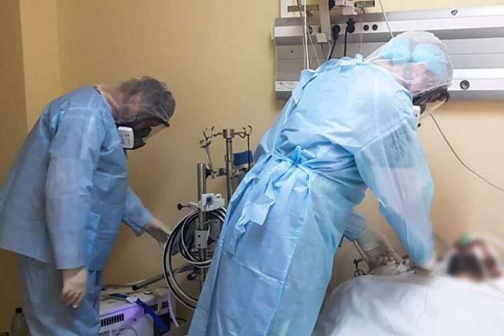 Лікар б'є на сполох: в Україні зростає кількість тяжкохворих пацієнтів з коронавірусом