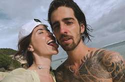 Туалетная бумага превращается в руку: муж Нади Дорофеевой рассказал об ужасах отдыха на Бали