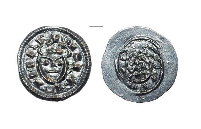 На території замку в Ужгороді археологи знайшли унікальну середньовічну монету