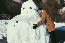 Сильнейший снегопад в Мадриде: испанцы не стали терять время зря и устроили праздник (фото)