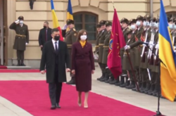 Президенти України і Молдови обговорили перетин українсько-молдавського кордону за ID-паспортами