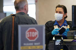 Іноземцям та громадянам США необхідно буде надавати негативний тест на коронавірус