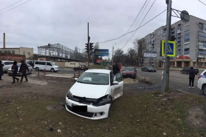 Трагедія на Дніпропетровщині: лікар відмовився допомагати постраждалій у ДТП дитині, дівчинка померла