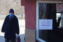  Маска або респіратор обов'язково мають закривати ніс і рот 