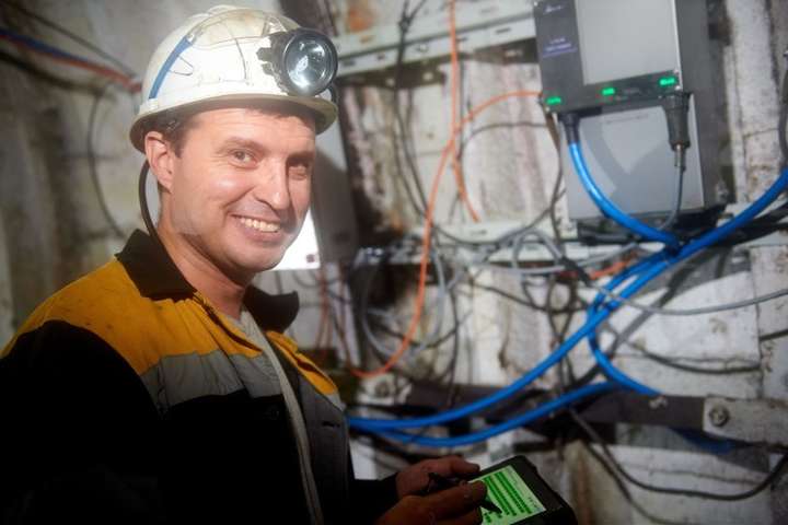 На шахті ДТЕК запровадили цифрову систему позиціонування для підвищення безпеки шахтарів