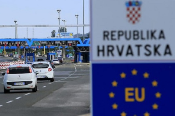 Хорватія посилила правила в'їзду для українців: що змінилося