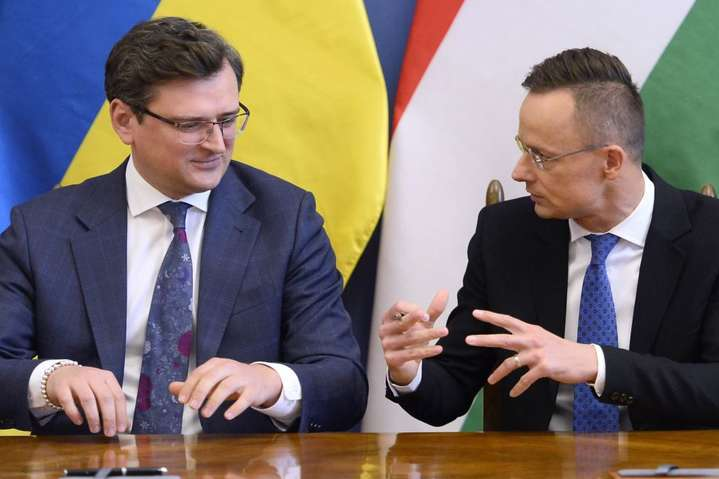 Глава МИД Венгрии приедет в Киев