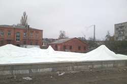 В Олександрії завершується будівництво ковзанки (відео)