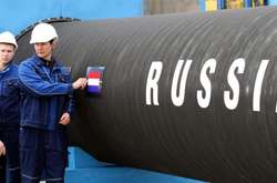 «Газпром» на початку 2021 року скоротив транзит газу через Україну майже на третину