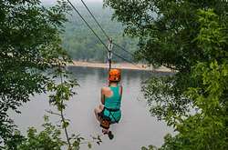 Столична влада знайшла інвестора для облаштування канатного атракціону через Дніпро