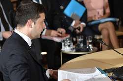 Зеленський поскаржився Меркель на відсутність прогресу щодо Донбасу