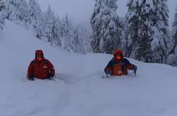 На Закарпатті волонтери врятували заблукалого туриста