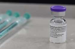 Pfizer знизила темпи виробництва вакцини