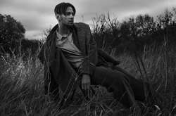  Музыкант стал главным героем digital-обложки зимнего номера 
  