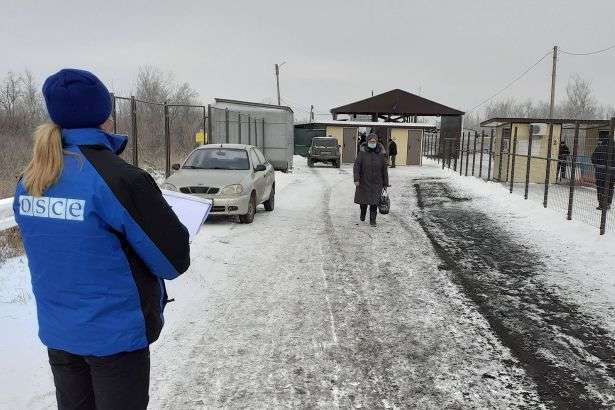 Місія ОБСЄ зафіксувала зниження кількості обстрілів на Донбасі