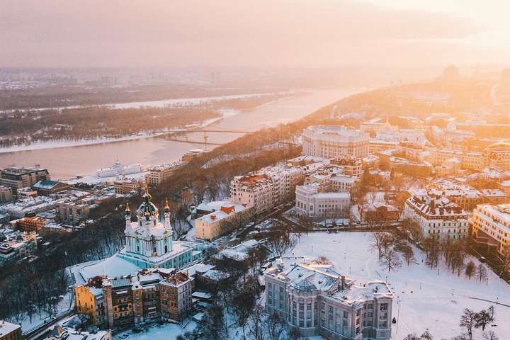 У Києві смердить горілим: екологи назвали причину