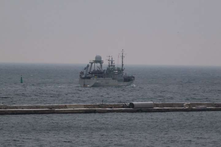 Корабель «Сімферополь» вийшов у море на випробування