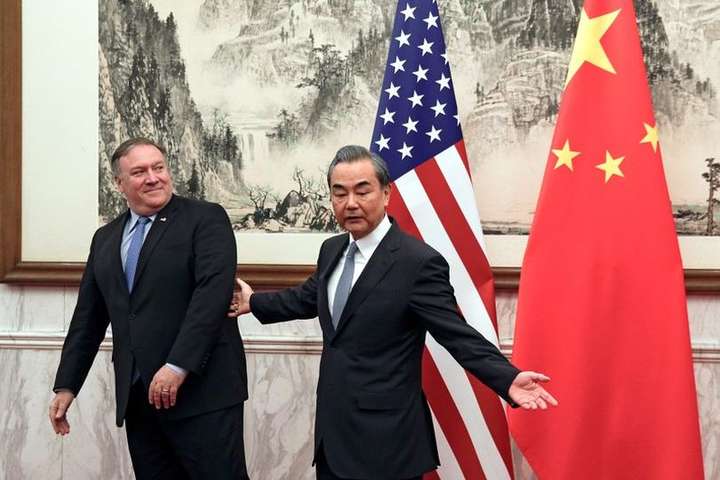 Китай запровадив санкції проти представників адміністрації Трампа