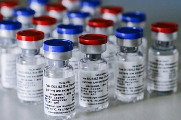 «Російський підхід до вакцини трохи насторожує». Український академік пояснив небезпеку «Супутника V»
