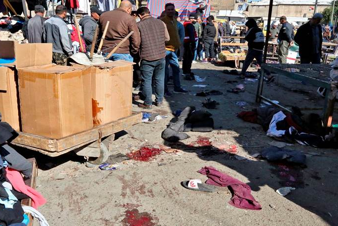 У столиці Іраку два терористи-смертники підірвали себе, десятки загиблих