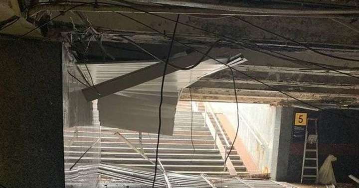 Под Майданом Независимости «устал» и рухнул потолок (фото)