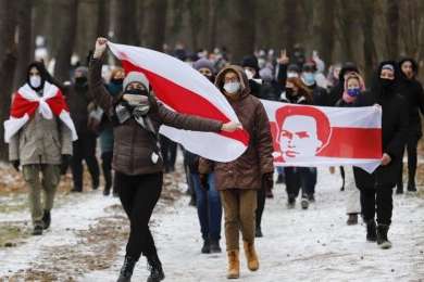 Під час протестів у Мінську затримано близько ста осіб