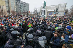 У протестах в Росії взяли участь не менш як 110 тисяч осіб
