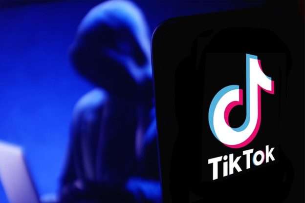 В Італії заборонили дітям користуватися TikTok