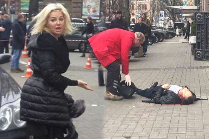 Дружина убитого в Києві російського ексдепутата повернулася до Москви