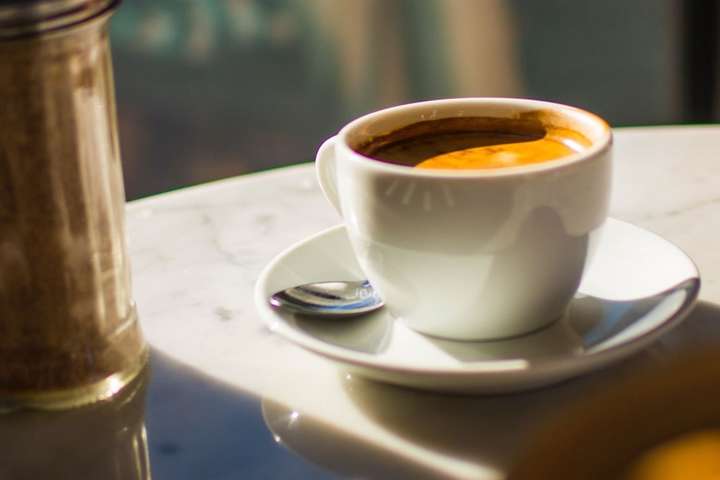 Експерти: в Україні засилля підробленої кави. Що треба знати про фальсифікат