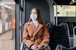 Перебування у громадському транспортні можливе лише у захисній масці