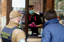  В Украине снова продолжаются ограничения «оранжевой» зоны карантина   