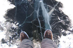 На Оболоні рятувальники зняли з криги дитину