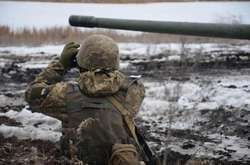 Обстрелы на Донбассе: тяжело ранен украинский боец