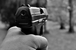 У результаті з'ясування відносин травматичною зброєю було поранено одну людину