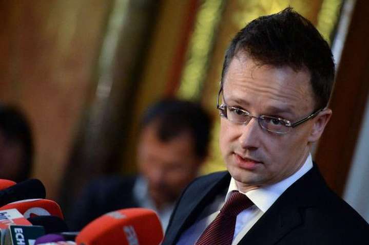 Угорські дипломати отримали погрози перед приїздом Сійярто до Києва