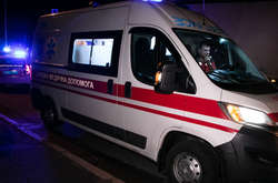 На місці працювали лікарі швидкої допомоги та правоохоронці