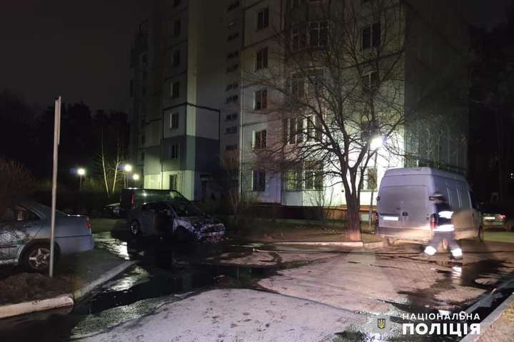 Підпал автомобіля під Києвом: поліція відкрила провадження
