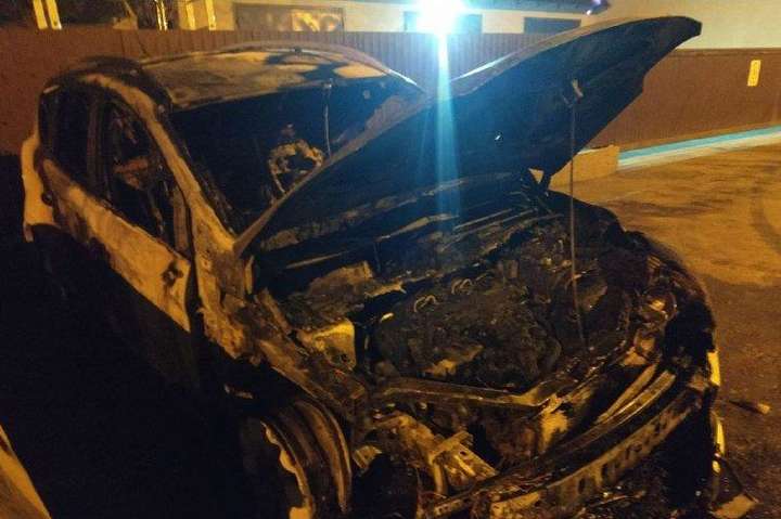 У Кам'янці-Подільському невідомі з початку року спалили вже друге авто депутатів