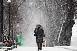 Сніг і ожеледиця: у Києві оголошено жовтий рівень небезпеки